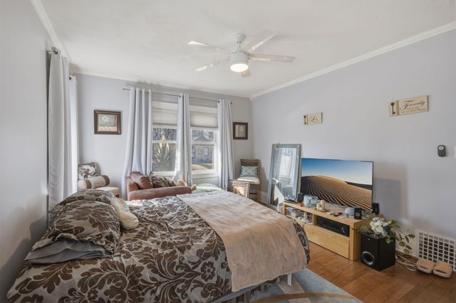 2014 Thomas Avenue N, Minneapolis, MN 55411