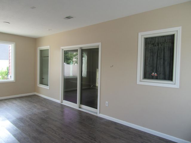 1206 15TH Avenue, Council Bluffs, IA 51501