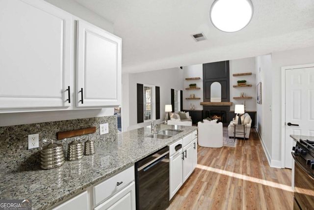 3970 Lullwater Main NW, Kennesaw, GA 30144