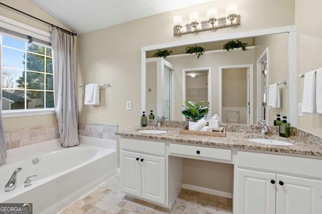 3970 Lullwater Main NW, Kennesaw, GA 30144