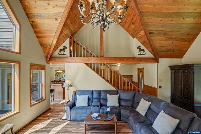 8930 NW Lorri Pl, Corvallis, OR 97330