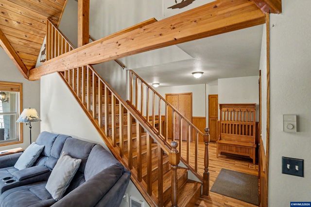 8930 NW Lorri Pl, Corvallis, OR 97330