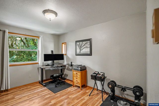 8930 NW Lorri Pl, Corvallis, OR 97330