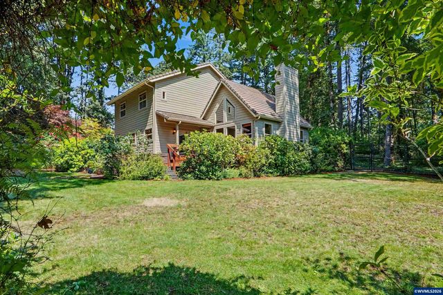 8930 NW Lorri Pl, Corvallis, OR 97330
