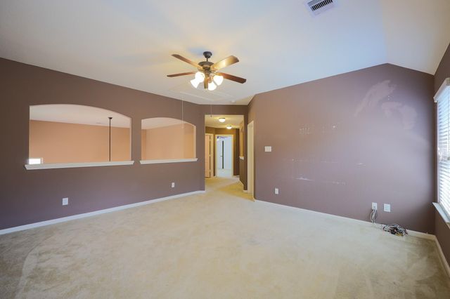 6707 Hunters Creek Lane, Baytown, TX 77521