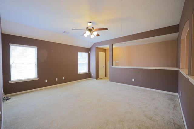 6707 Hunters Creek Lane, Baytown, TX 77521