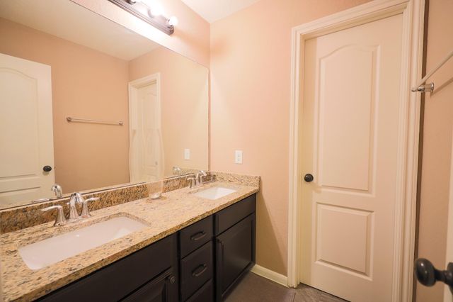 6707 Hunters Creek Lane, Baytown, TX 77521