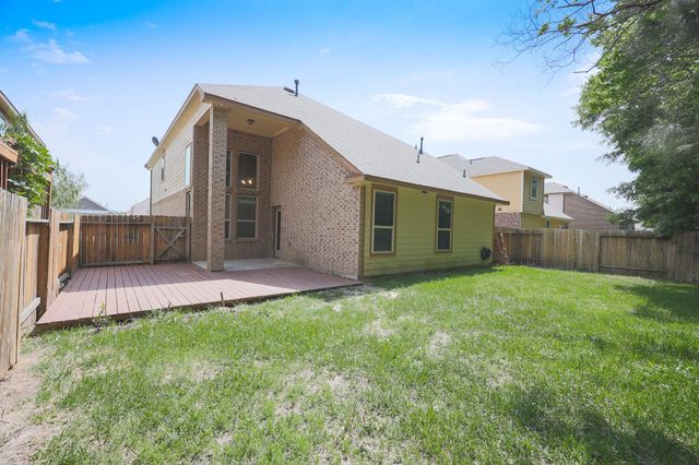6707 Hunters Creek Lane, Baytown, TX 77521