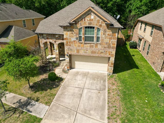 6707 Hunters Creek Lane, Baytown, TX 77521