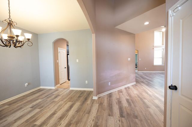 6707 Hunters Creek Lane, Baytown, TX 77521