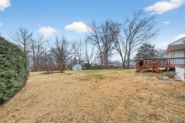 4632 Ringer Road, St Louis, MO 63129