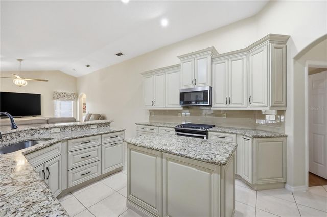 12744 DOUGLAS FIR COURT, Clermont, FL 34711