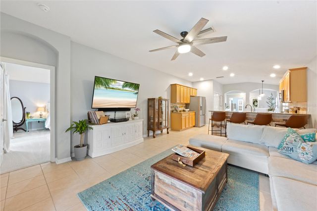 6130 BLUE RUNNER COURT, Lakewood Ranch, FL 34202