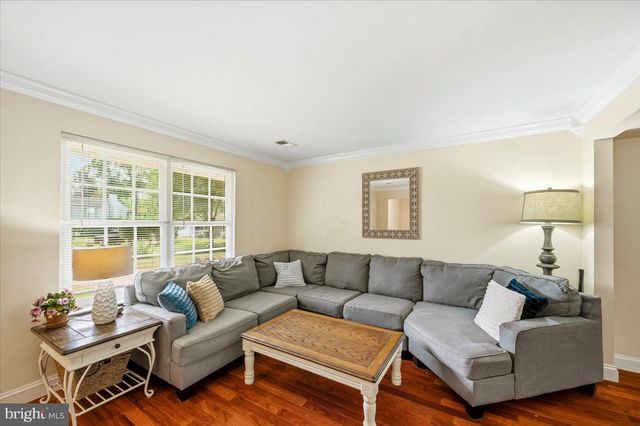 15 MILLS CT, Lovettsville, VA 20180