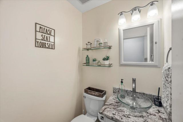 15 MILLS CT, Lovettsville, VA 20180