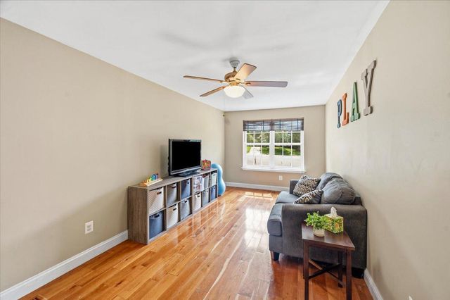 15 MILLS CT, Lovettsville, VA 20180