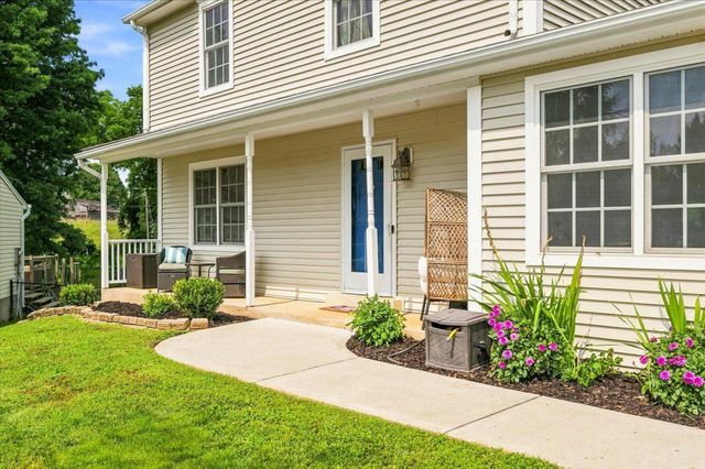 15 MILLS CT, Lovettsville, VA 20180