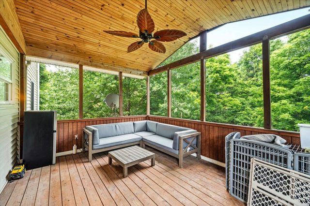 15 MILLS CT, Lovettsville, VA 20180
