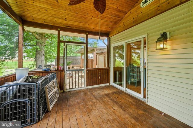 15 MILLS CT, Lovettsville, VA 20180