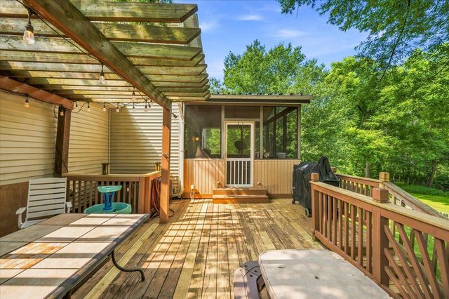 15 MILLS CT, Lovettsville, VA 20180