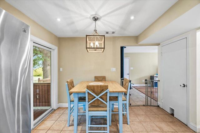 15 MILLS CT, Lovettsville, VA 20180