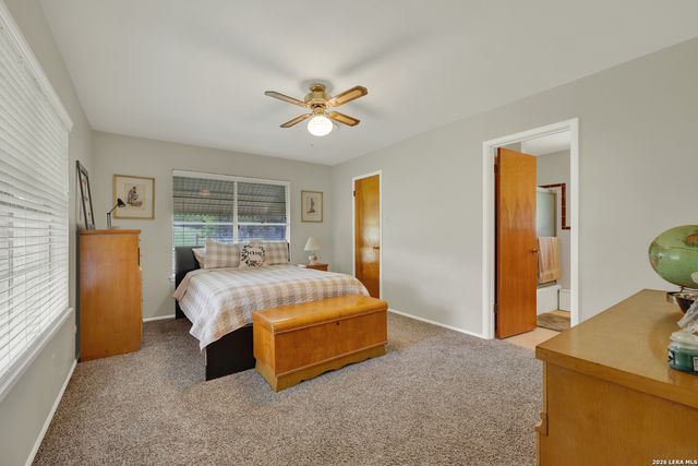 236 SHADY LN, Seguin, TX 78155
