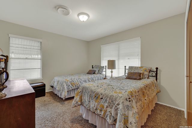 236 SHADY LN, Seguin, TX 78155