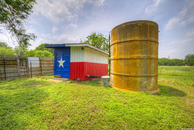 236 SHADY LN, Seguin, TX 78155