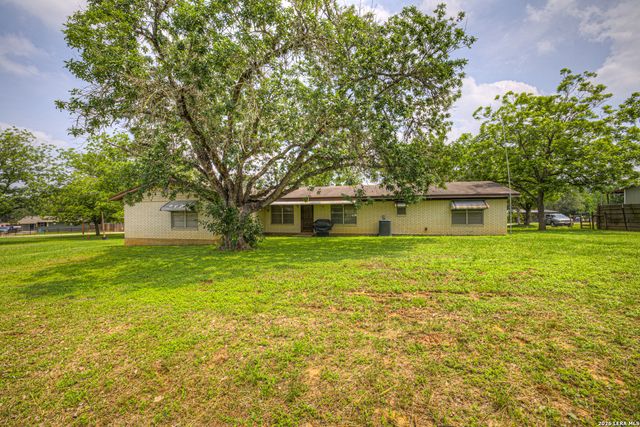 236 SHADY LN, Seguin, TX 78155