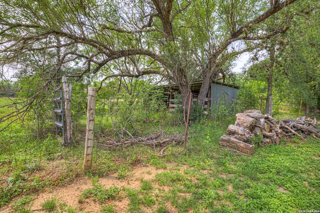 236 SHADY LN, Seguin, TX 78155