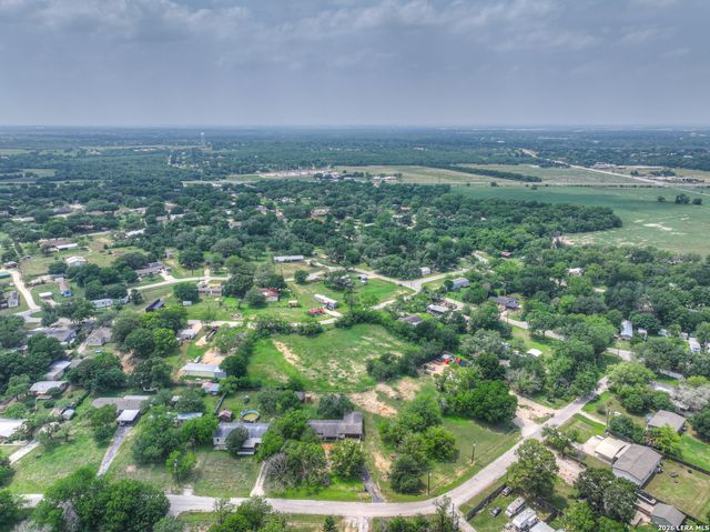 236 SHADY LN, Seguin, TX 78155