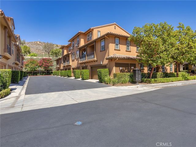 28457 Herrera Street, Valencia, CA 91354