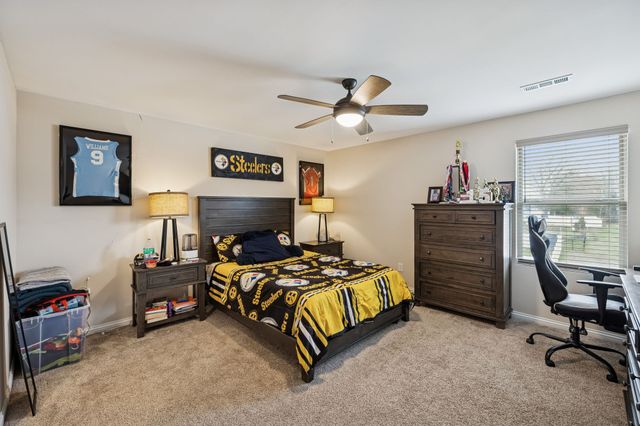 3906 Hon Dr, Murfreesboro, TN 37128