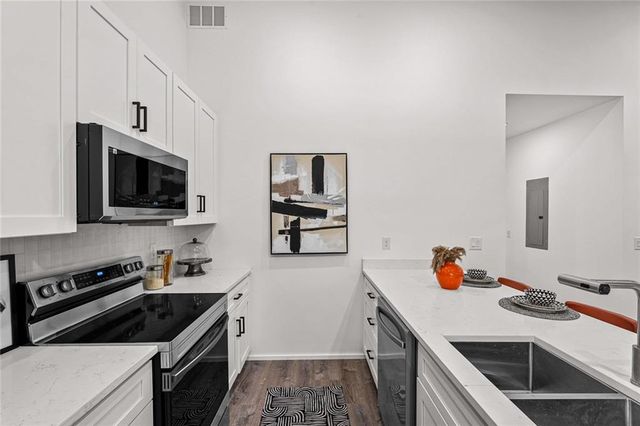 1111 Hillcrest SE Drive, Atlanta, GA 30316