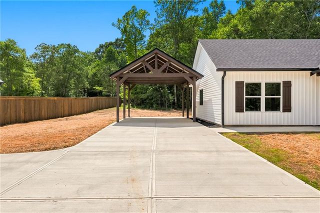 283 Hoke Golden Road, Bremen, GA 30110