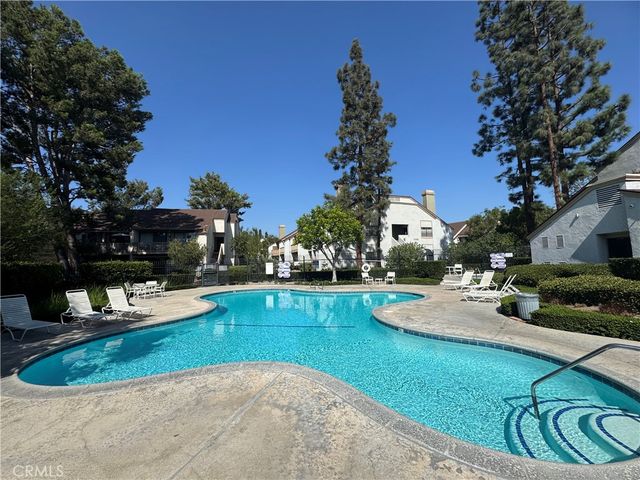 10580 Lakeside Drive N E, Garden Grove, CA 92840