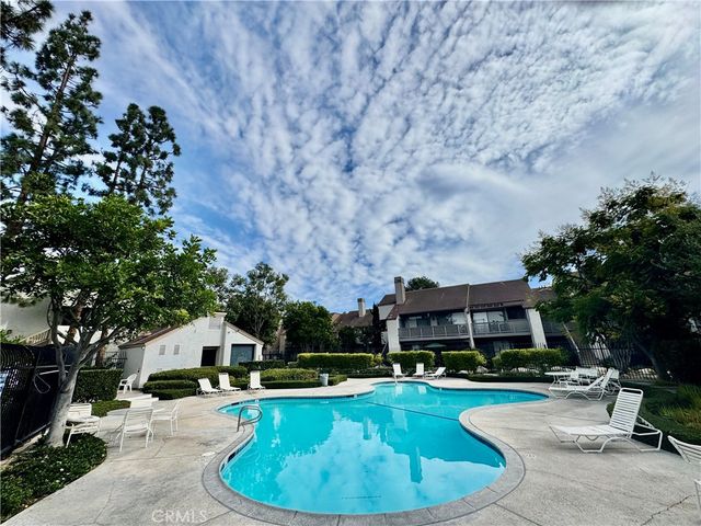 10580 Lakeside Drive N E, Garden Grove, CA 92840