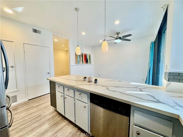 10580 Lakeside Drive N E, Garden Grove, CA 92840