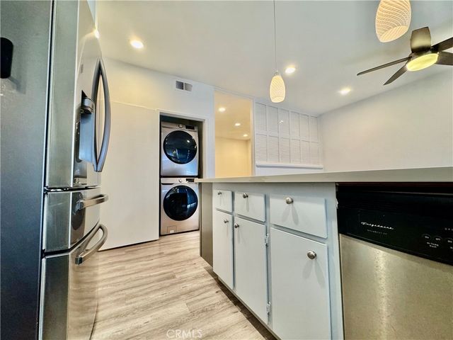 10580 Lakeside Drive N E, Garden Grove, CA 92840