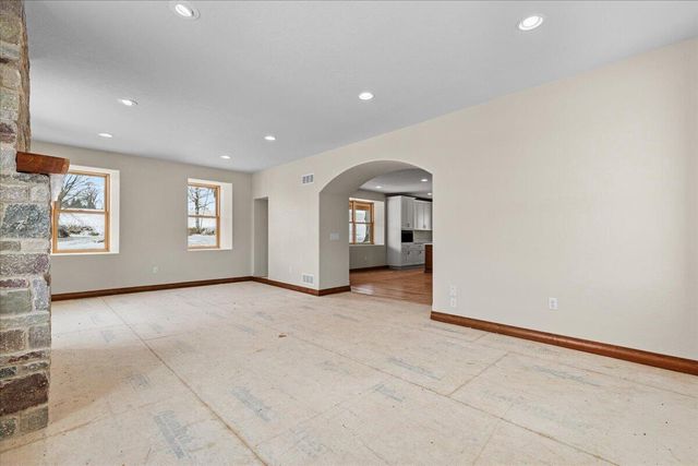 W3940 Campbell DRIVE, Campbellsport, WI 53010