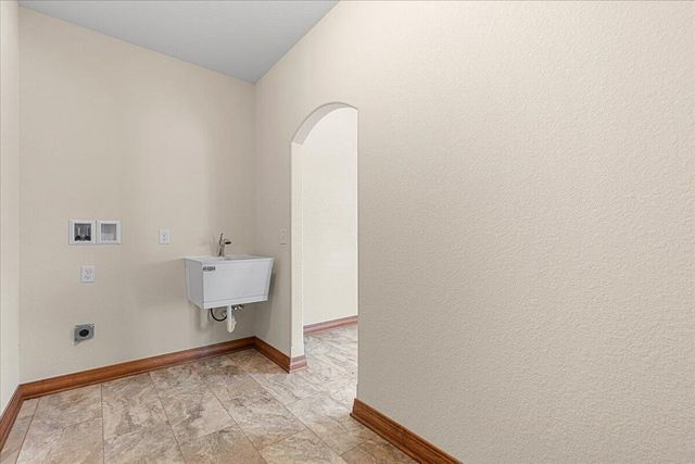 W3940 Campbell DRIVE, Campbellsport, WI 53010