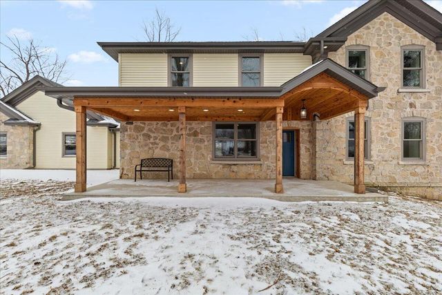 W3940 Campbell DRIVE, Campbellsport, WI 53010