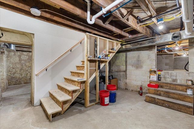 W3940 Campbell DRIVE, Campbellsport, WI 53010