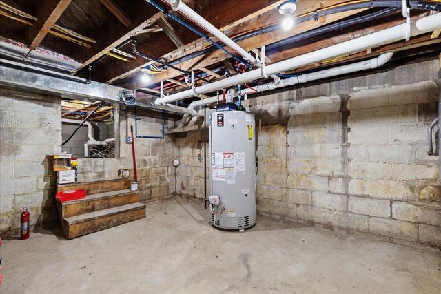 W3940 Campbell DRIVE, Campbellsport, WI 53010