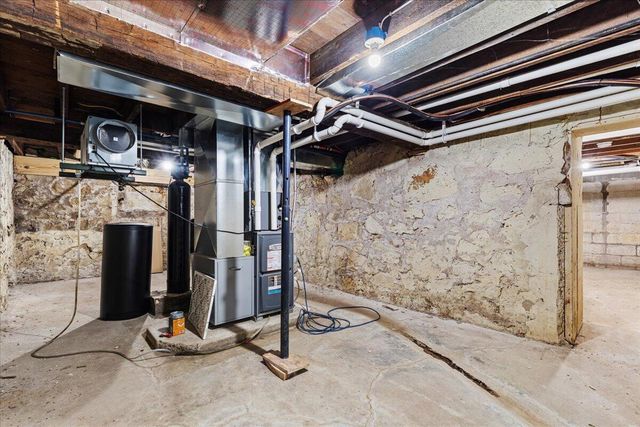 W3940 Campbell DRIVE, Campbellsport, WI 53010