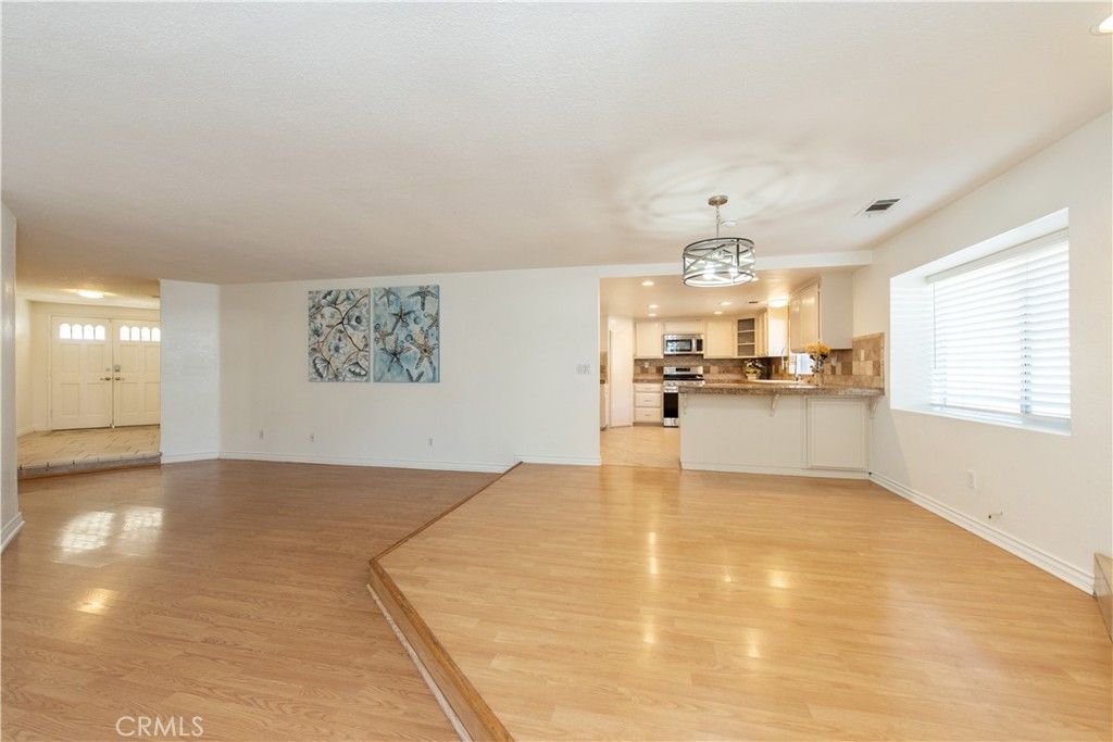 Image 7 of property listing at 12685 Pinehurst, Victorville, CA 92395