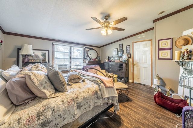 104 W Jefferson Street, Rice, TX 75155