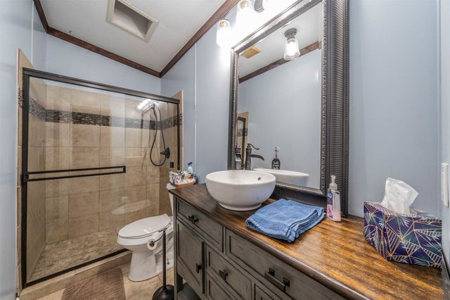 104 W Jefferson Street, Rice, TX 75155