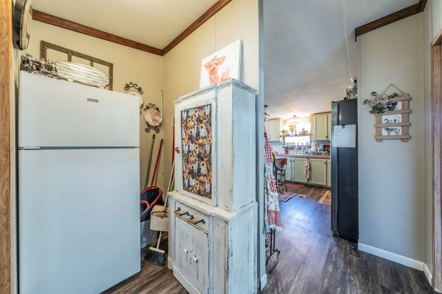 104 W Jefferson Street, Rice, TX 75155