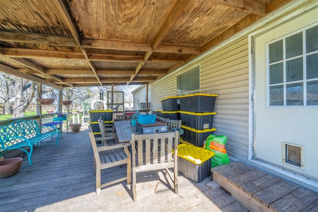 104 W Jefferson Street, Rice, TX 75155
